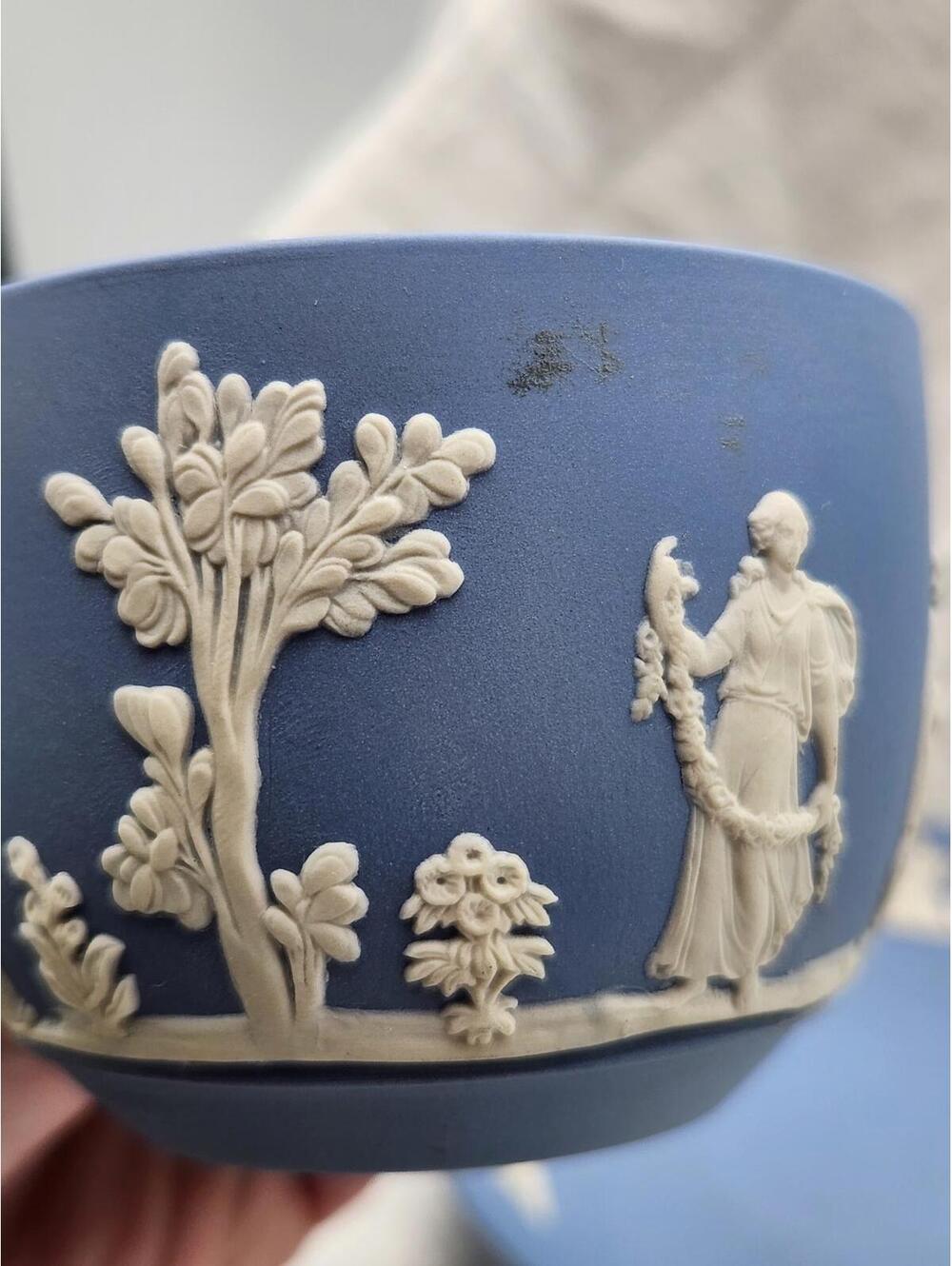 Wedgwood Jasperware Blue Teacup & Saucer Neoclassical Relief 1972 I2 - Picture 8 of 15
